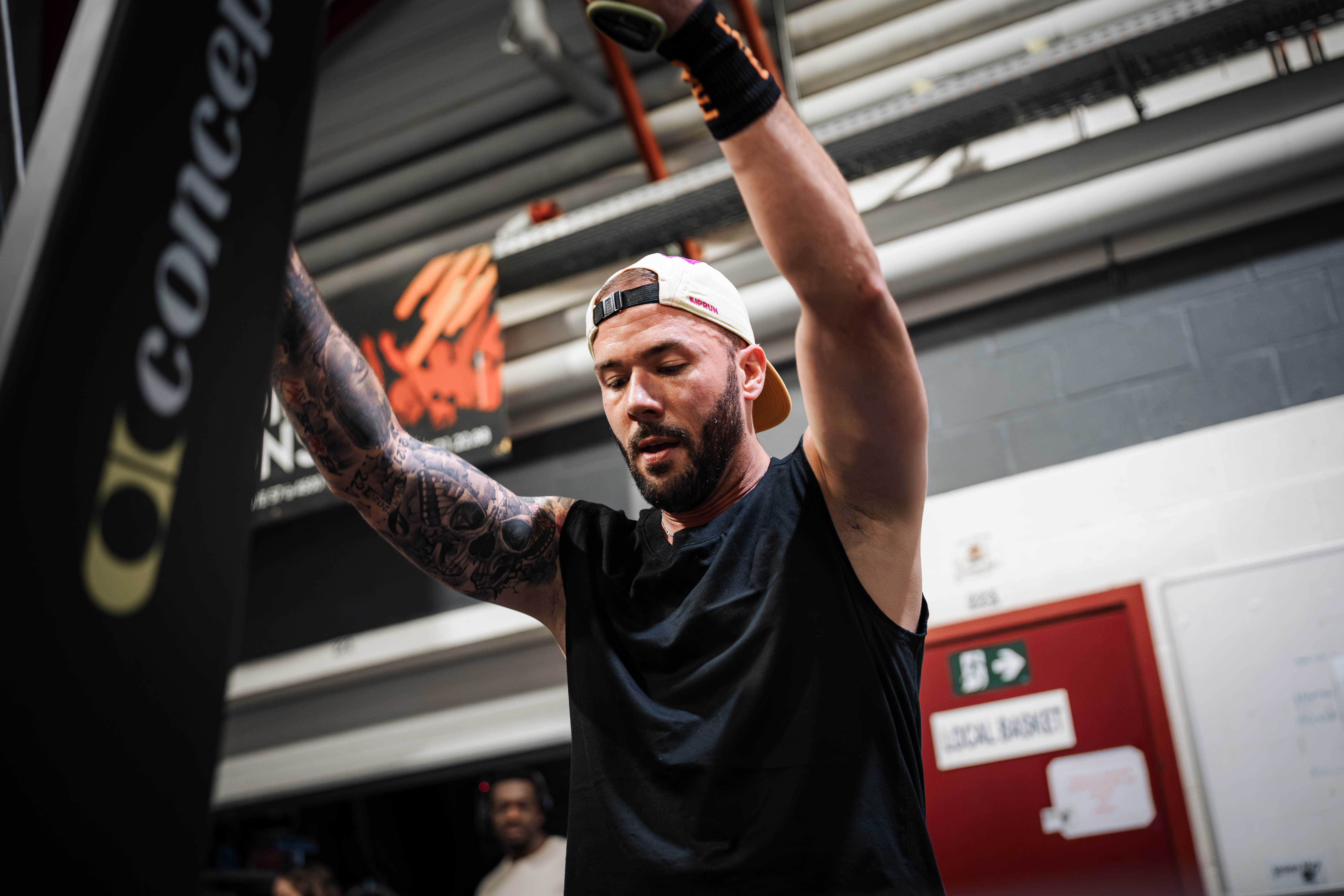 Throwdown - Photo 19